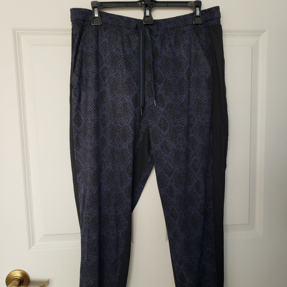 Athleta Brooklyn Jogger Python Snake Print Dark B… - image 3